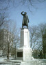 В Монреале находится памятник Джону Каботу. Он установлен на площади, которая носит имя знаменитого мореплавателя...