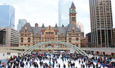 Воскресенье на Nathan Phillips Square. Веселая праздничная программа: семейные мероприятия  на льду и за его пределами...