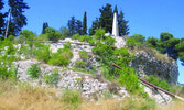  На фото вверху - остатки мамлюкской башни в Цфате, внизу - руины построек времен тамплиеров...