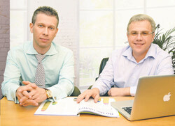 Алекс Мошкович 
Broker, Real Estate Investor Advisor and Coach (справа на фото).

Игорь Голобородов 
Insurance & Mortgage Broker (слева на фото)

