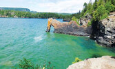 Sleeping Giant Provincial Park – «Парк Спящего великана» - часто называют раем для туристов и любителей велосипедных прогулок... 