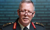 Джонатан Вэнс, генерал канадской армии.